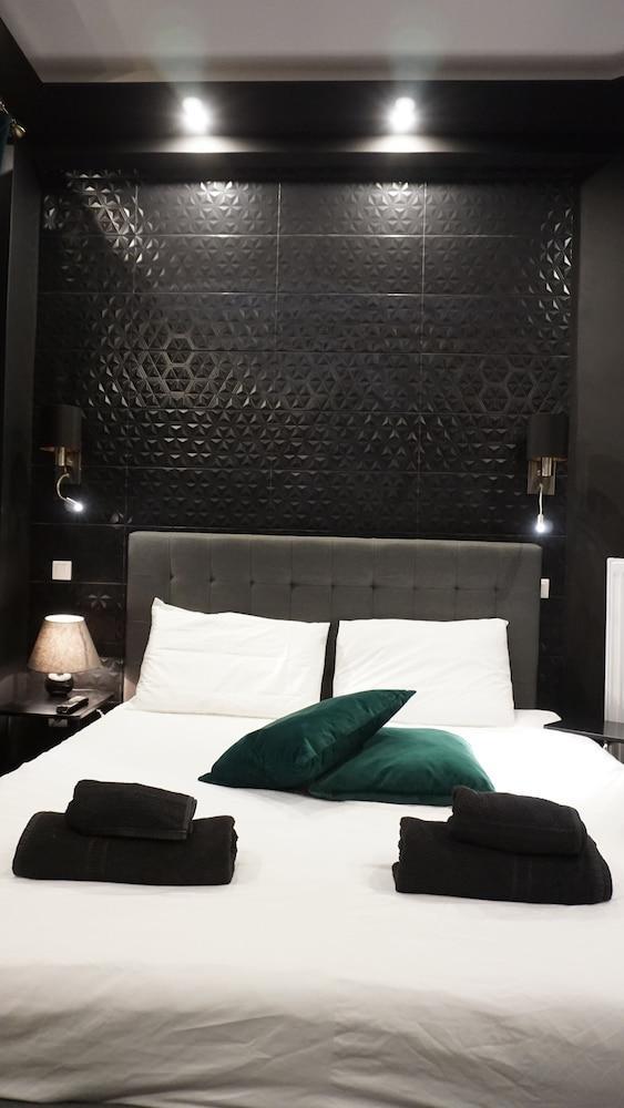 Exclusive Design Studio With Yard Athens Ngoại thất bức ảnh